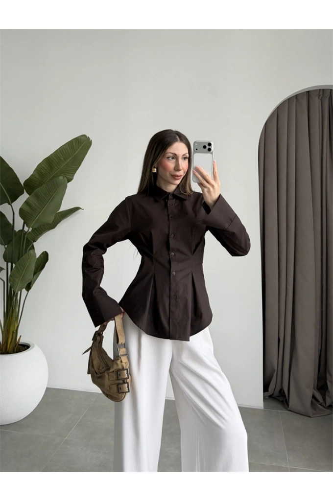 Belden Oturtmalı Pilili Kahve Poplin Gömlek