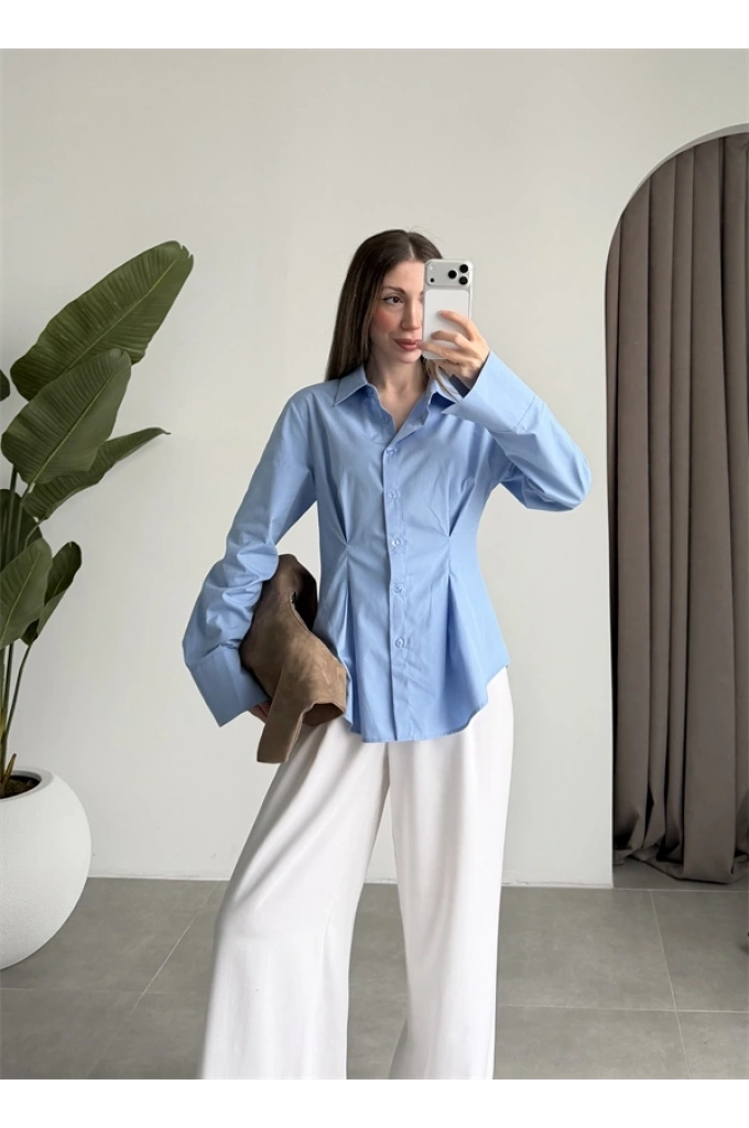 Belden Oturtmalı Pilili Mavi Poplin Gömlek