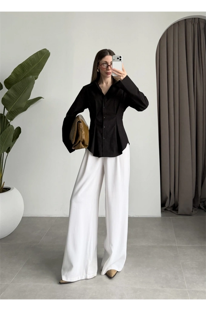 Belden Oturtmalı Pilili Siyah Poplin Gömlek