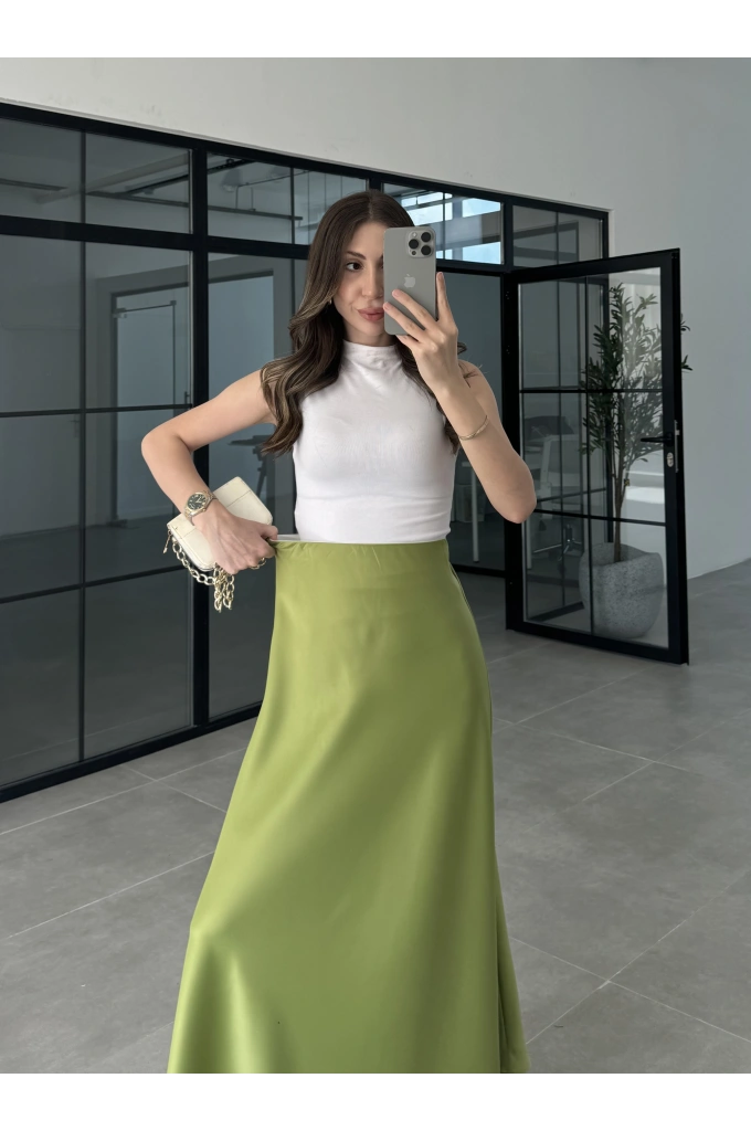 Beli Lastikli Maxi Fıstık Yeşili Saten Etek