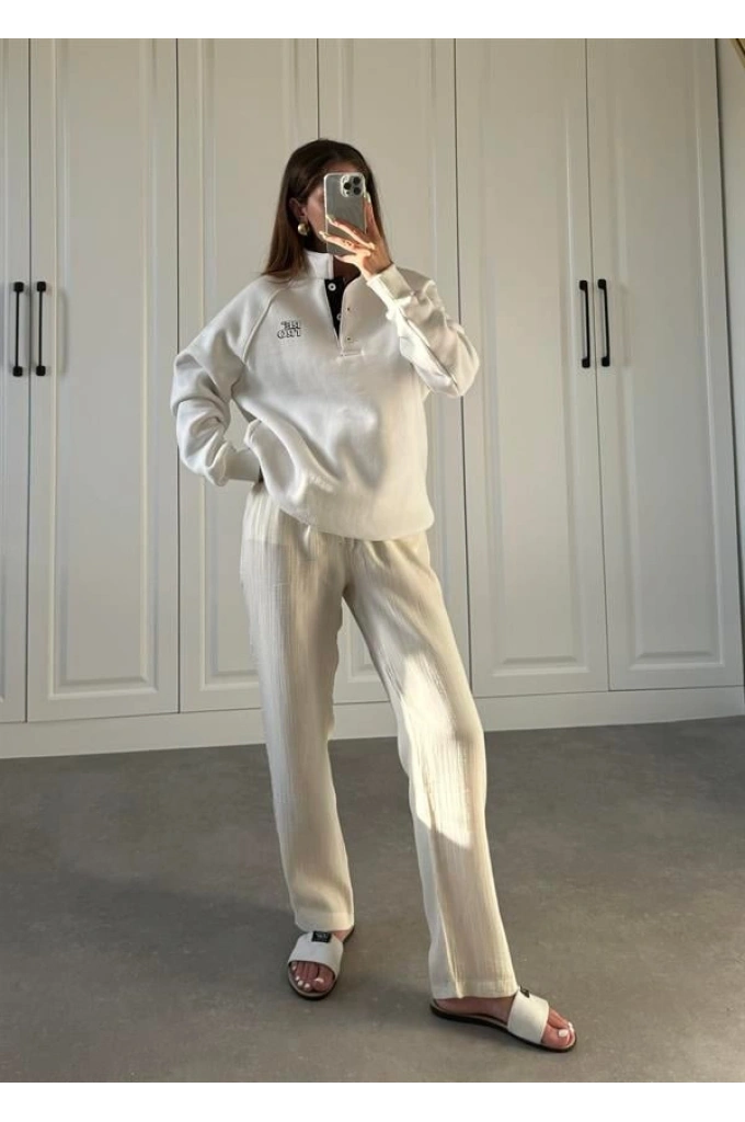 Beyaz Yakalı Şardonlu Sweat