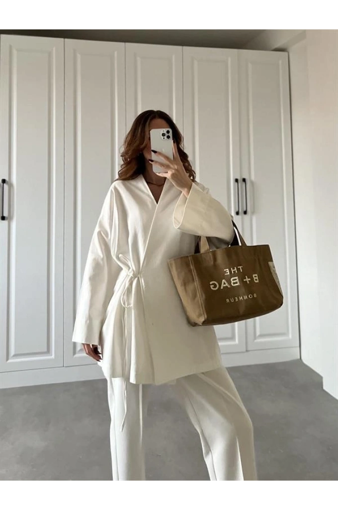 Beyaz Yandan Bağlamalı Gabardin Kimono Ceket