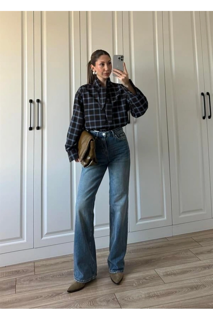 Boyundan Bağlamalı Tasarım Ekose Lacivert Gömlek