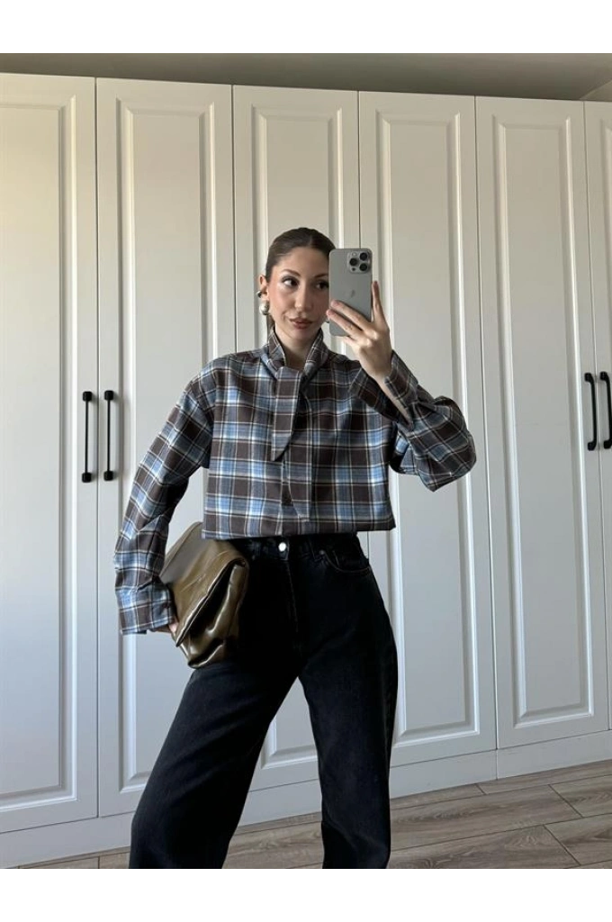 Boyundan Bağlamalı Tasarım Ekose Mavi Gömlek