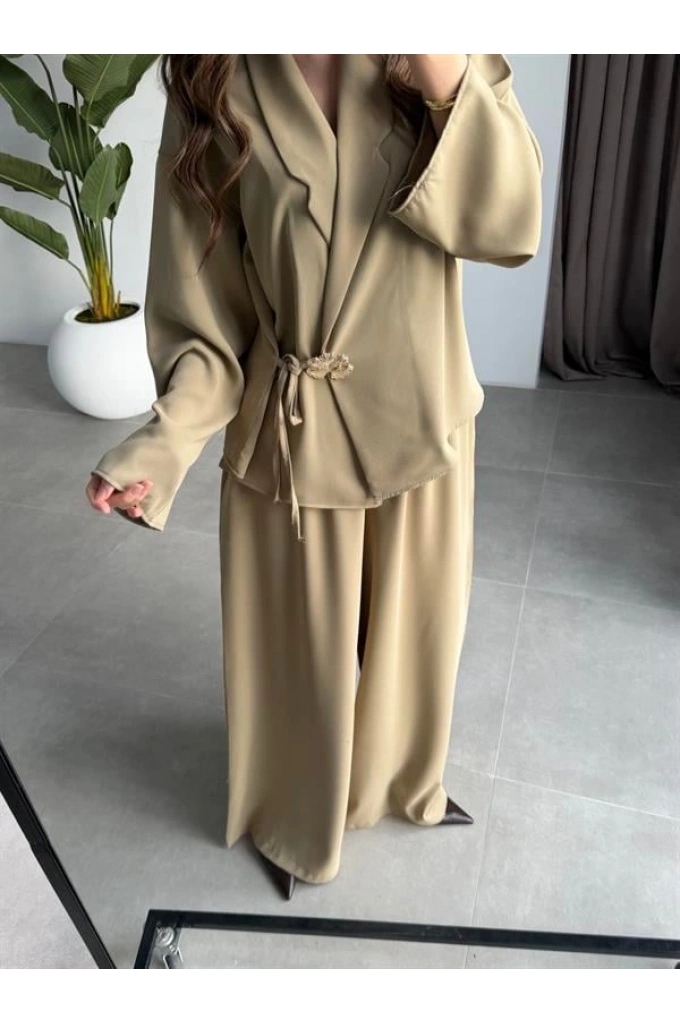 Çıkarılabilir Yonca Detaylı Mint Yeşili Takım