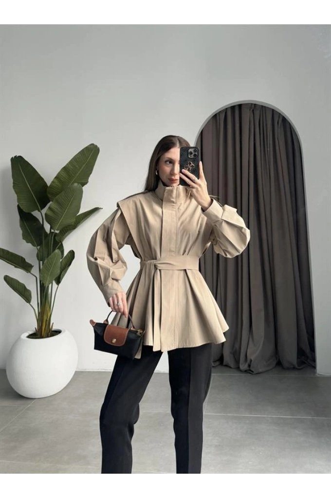 Dik Yaka Kuşaklı Bej Premium Trençkot