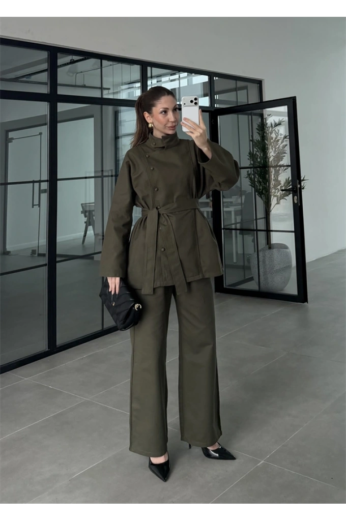 Dik Yaka Kuşaklı Haki Denim Takım