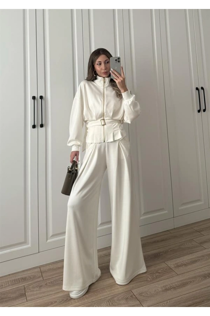 Dorika Oysh Model Kemerli Beyaz  Ceket Takım
