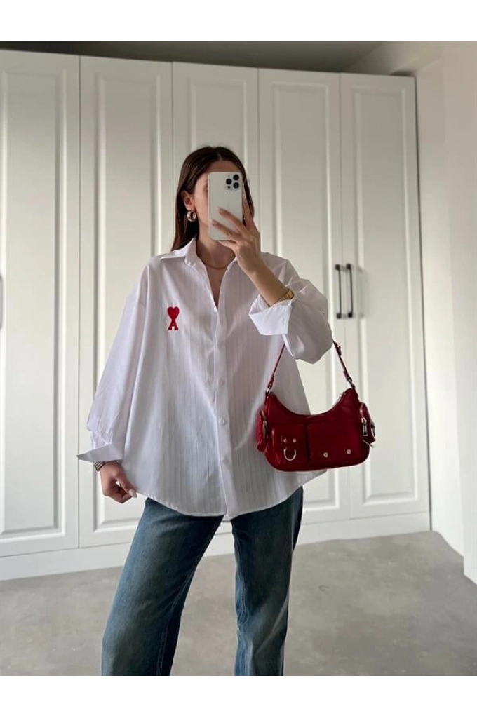 Kalp Detaylı Orj Marka  Beyaz Gömlek