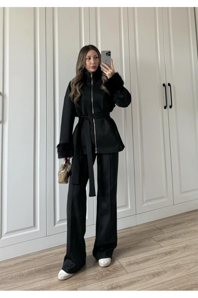 Kolları Kürk Detaylı Siyah Spor Takım