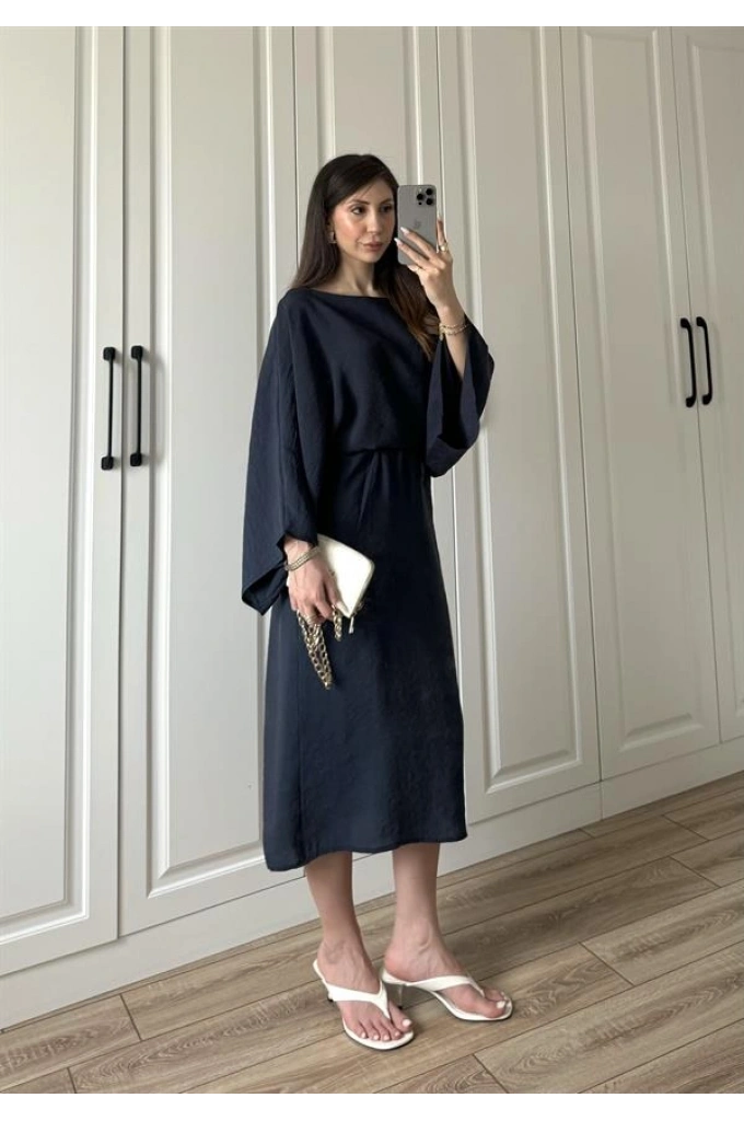 Laila Tensel Basic Kuşaklı Lacivert Elbise
