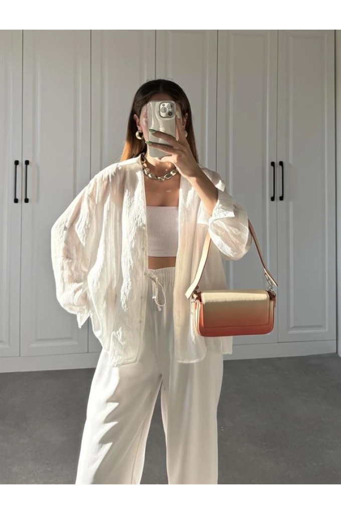 Line V Yaka Oversize Beyaz Gömlek