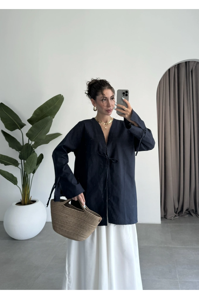 Önden Bağcıklı Kol Detaylı Lacivert Kimono
