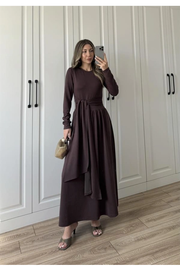 Oysh Kuşaklı Kahve Elbise