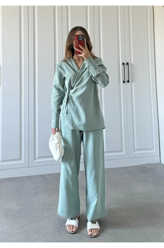 Parlak Kumaş Yandan Bağlamalı Mint Yeşili Takım