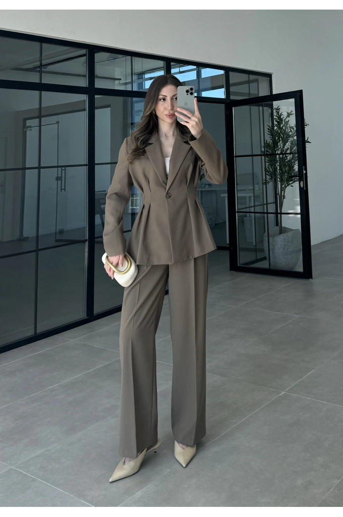 Pilili Belden Oturmalı Haki Blazer Takım