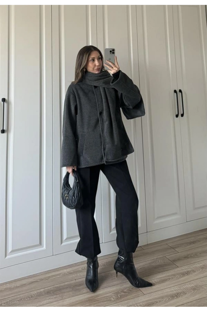 Şal Atkılı Antrasit Kaşe Ceket