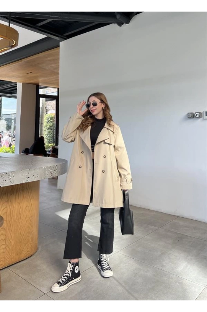 Stradi Model Kısa Taş Astarlı Trençkot