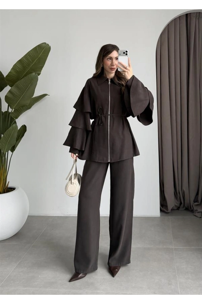 Volan Kol Detaylı Kahve Takım