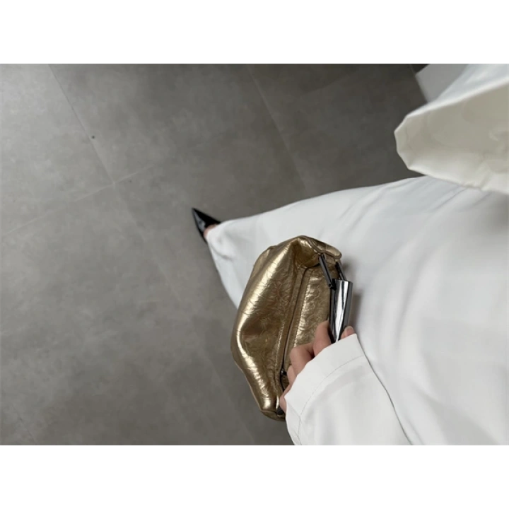 Arkadan Bağlamalı Beyaz Saten Elbise