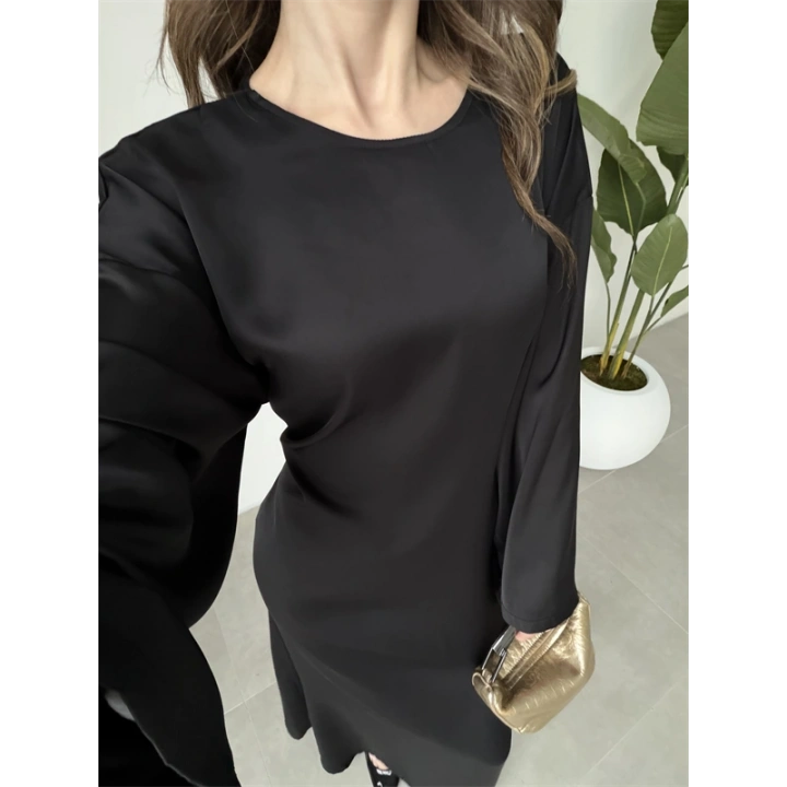 Arkadan Bağlamalı Siyah Saten Elbise