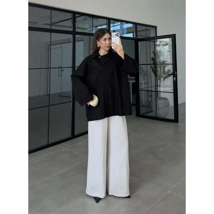 Asimetrik Yaka Oversize Siyah Gömlek