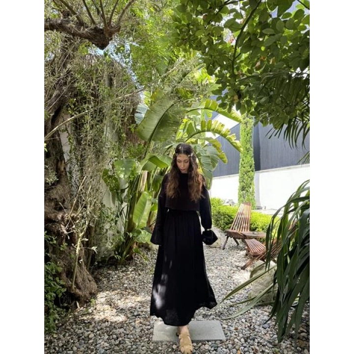 Bali Eteği Yırtmaçlı Müslin Siyah Takım