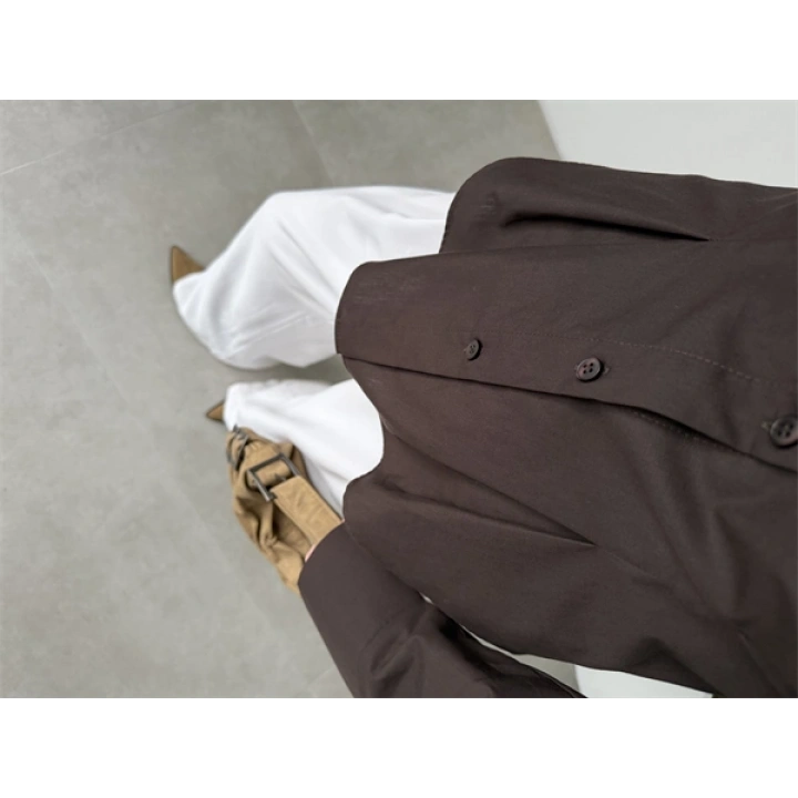 Belden Oturtmalı Pilili Kahve Poplin Gömlek