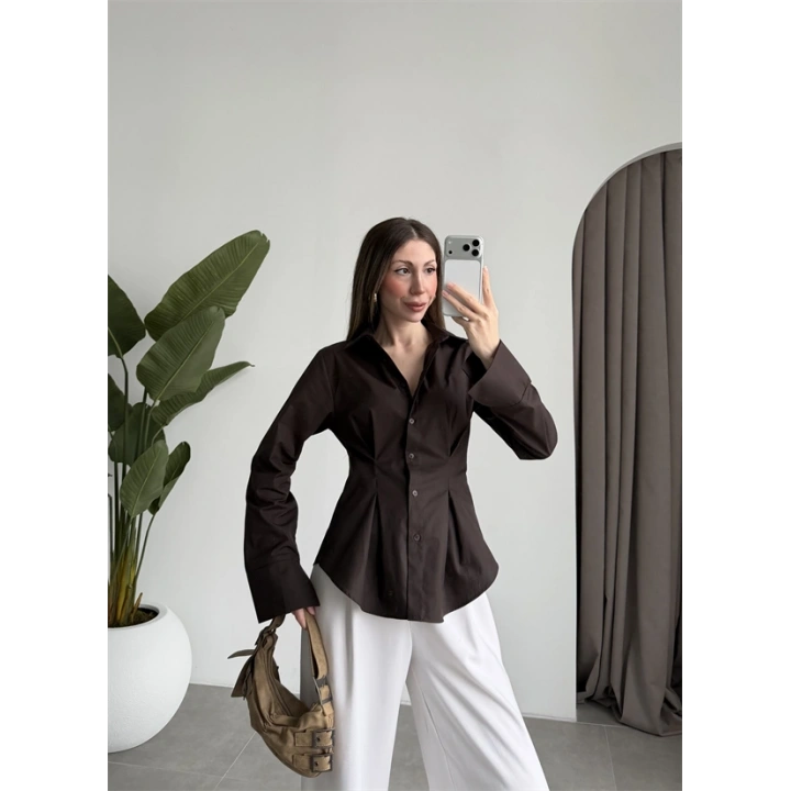 Belden Oturtmalı Pilili Kahve Poplin Gömlek