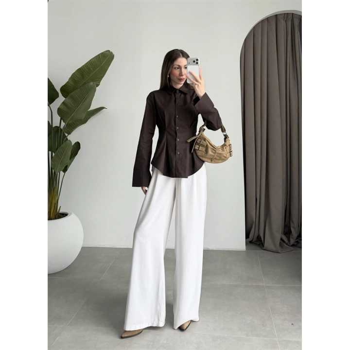 Belden Oturtmalı Pilili Kahve Poplin Gömlek