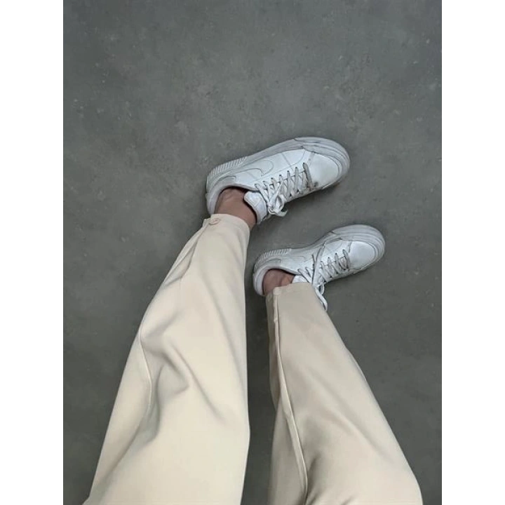 Beli Çift Düğme Detaylı Taş Kumaş Pantolon