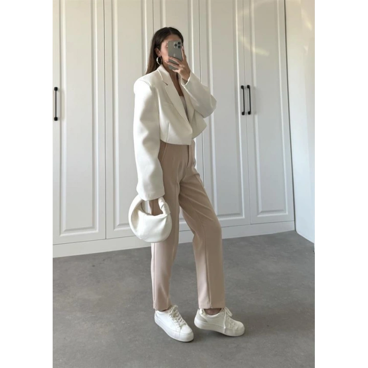 Beli Çımalı Krem Kapsül Kumaş Pantolon