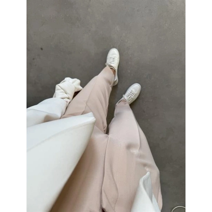 Beli Çımalı Krem Kapsül Kumaş Pantolon