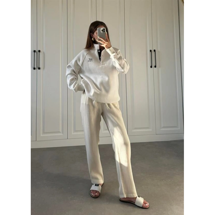 Beyaz Yakalı Şardonlu Sweat