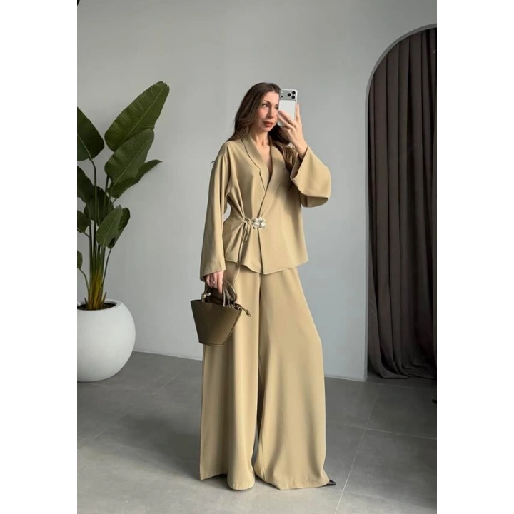 Çıkarılabilir Yonca Detaylı Mint Yeşili Takım