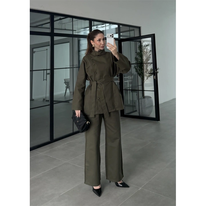 Dik Yaka Kuşaklı Haki Denim Takım