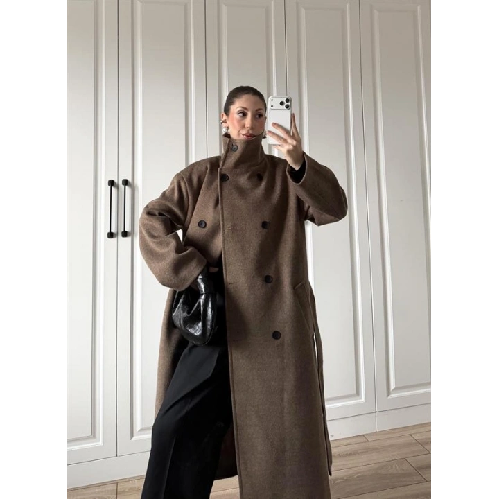 Dik Yaka Kuşaklı Kahve Yün Kaban