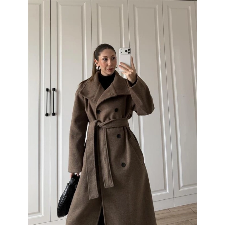 Dik Yaka Kuşaklı Kahve Yün Kaban