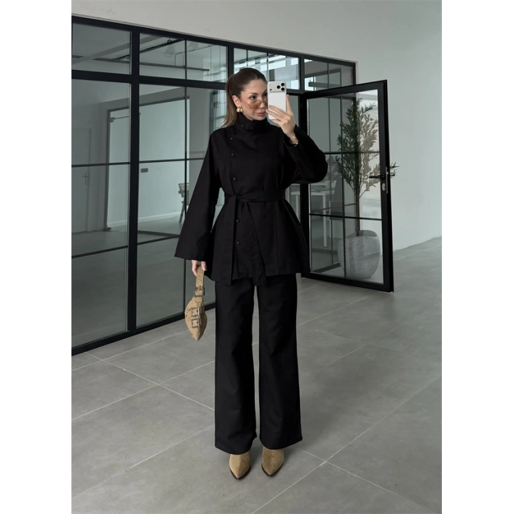 Dik Yaka Kuşaklı Siyah Denim Takım