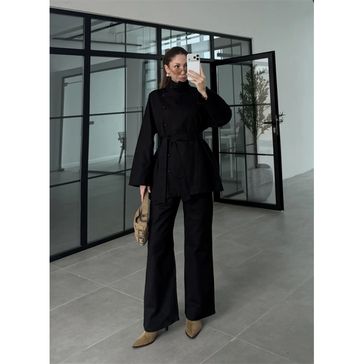 Dik Yaka Kuşaklı Siyah Denim Takım