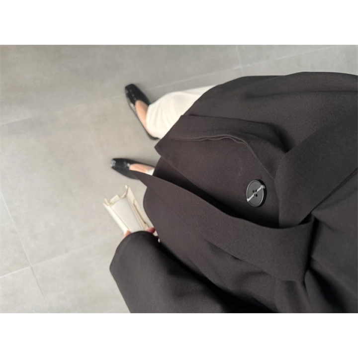 Elara Üç Düğme Kuşaklı Siyah Ceket