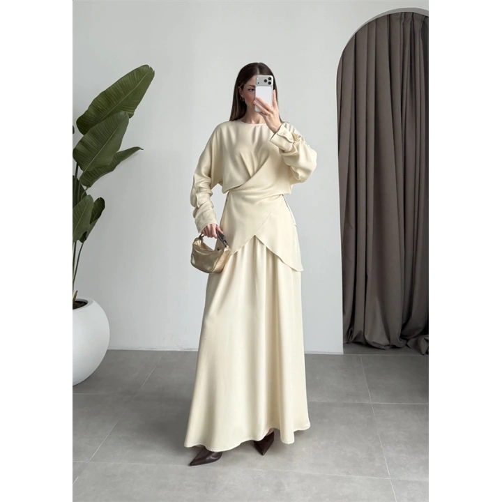 Floş Saten Bağlamalı Ekru Etek Takım