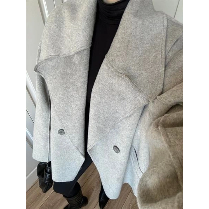 Geniş Yaka Oversize Gri Kaban