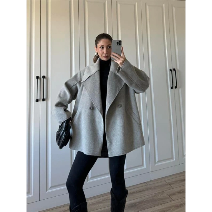 Geniş Yaka Oversize Gri Kaban