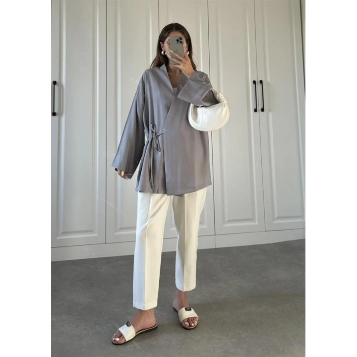 Gri Yandan Bağlamalı Tensel Kimono Ceket