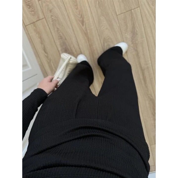 Kayık Yaka Büzgülü Siyah Bluz Takım