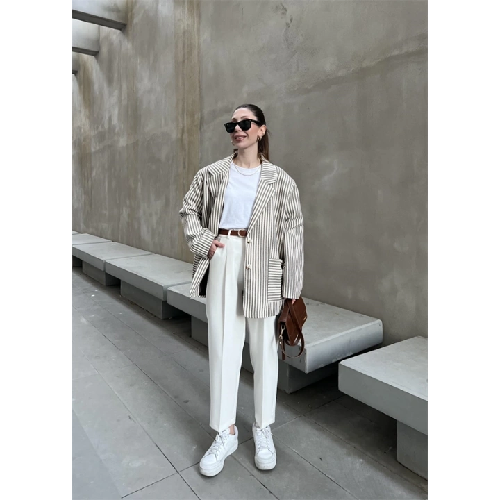 Kemerli Beyaz Havuç Kumaş Pantolon