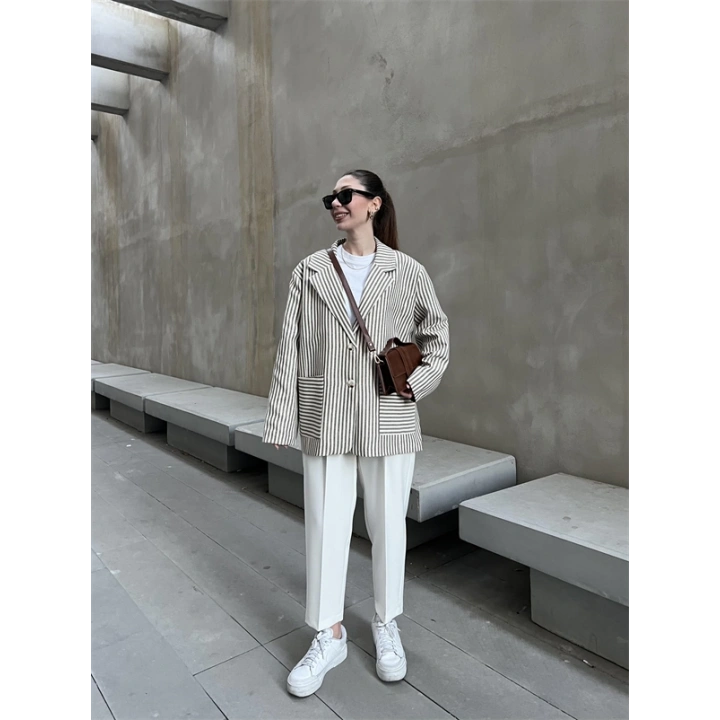 Kemerli Beyaz Havuç Kumaş Pantolon