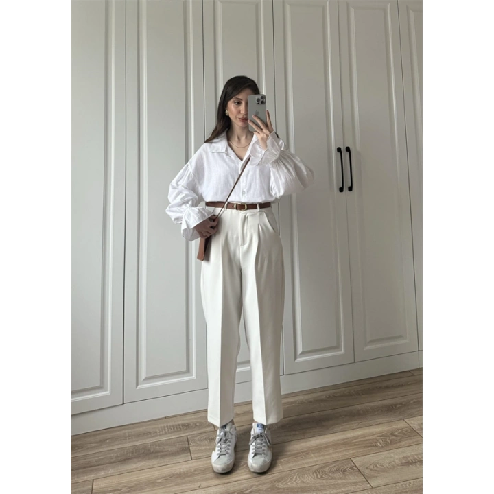 Kemerli Beyaz Havuç Kumaş Pantolon