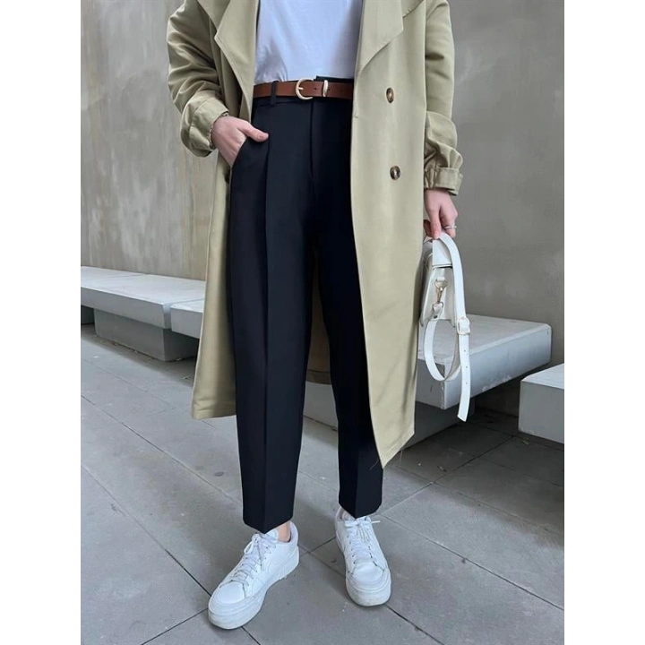 Kemerli Siyah Havuç Kumaş Pantolon